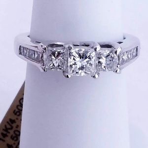 1 Carat Diamond Ring 14KWG